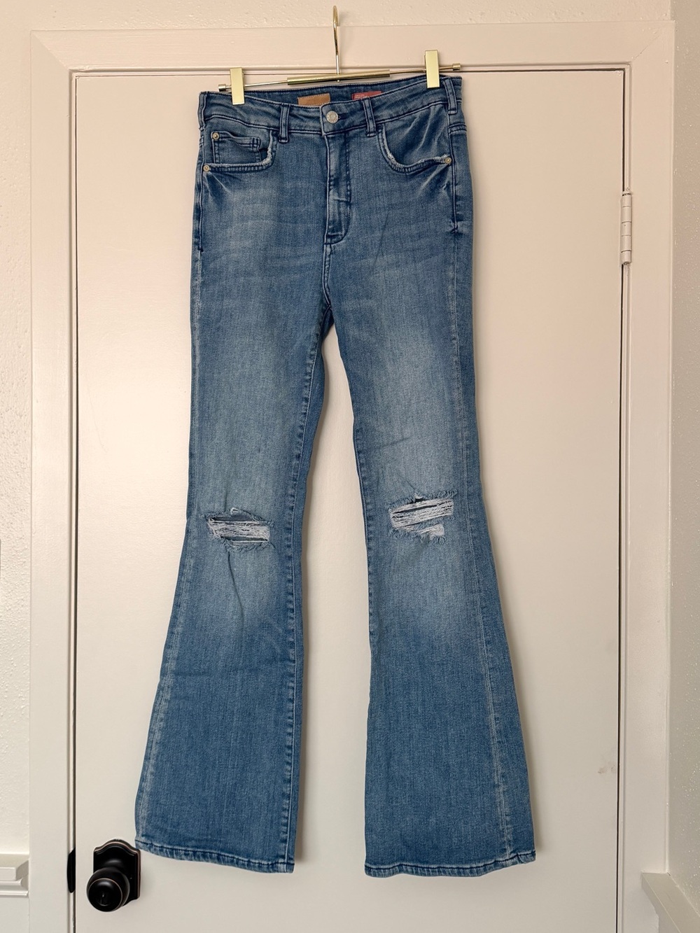 Pilcro The Icon Flare Jeans Women’s 27 Blue Denim High Rise Distressed Knee